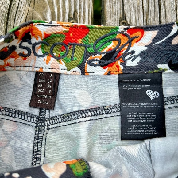 Anna Scott ⎮ Floral denim skirt - Picture 5 of 6